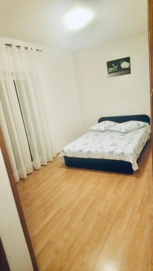 Apartmani Niko 1 Radovin Eksteriør bilde